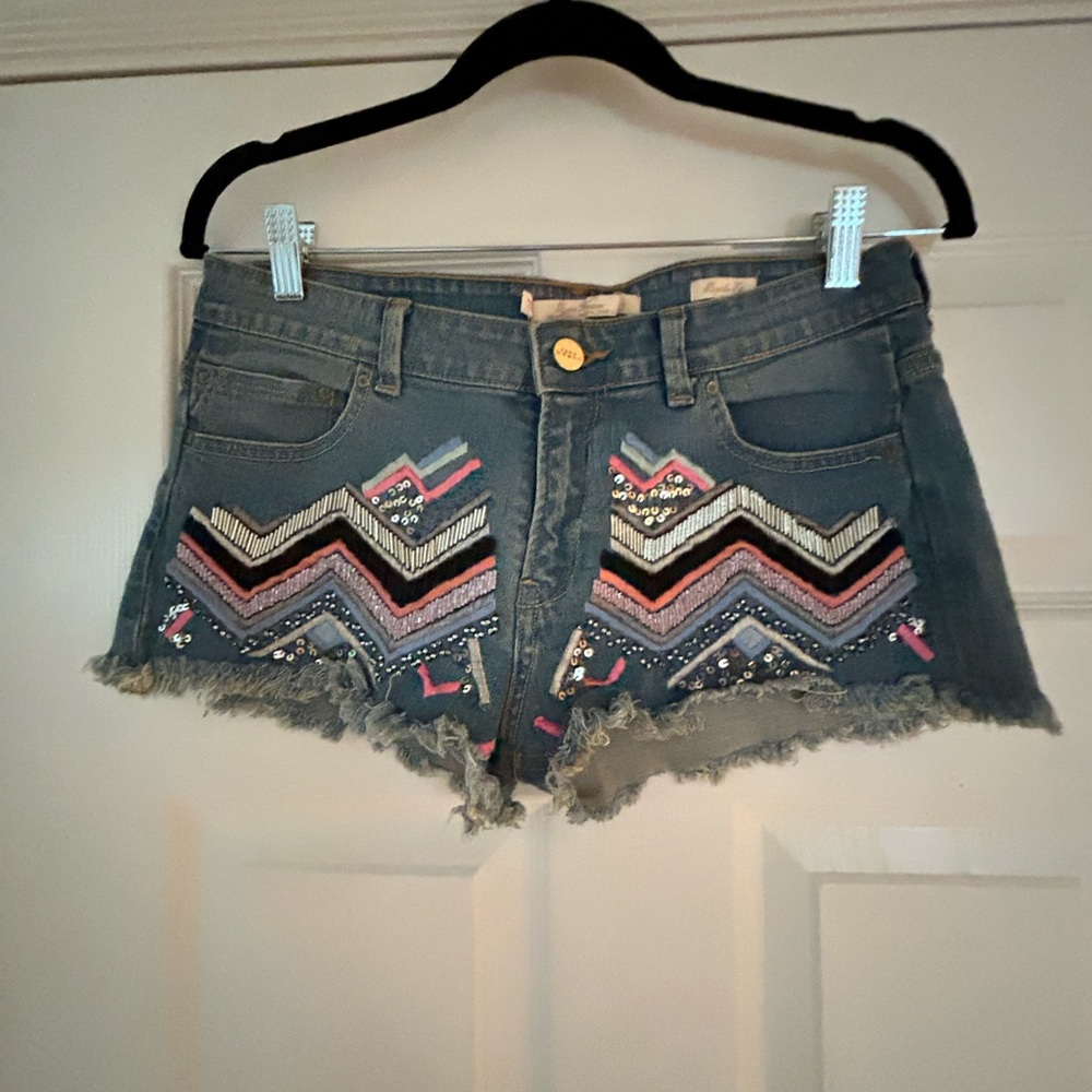 Zara Embroidered and Sequined Denim Shorts, EUC, size 6, Boho